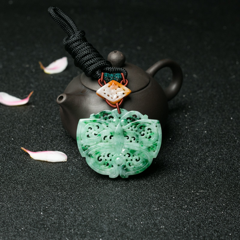 豆种飘花翡翠蝴蝶吊坠-红掌柜
