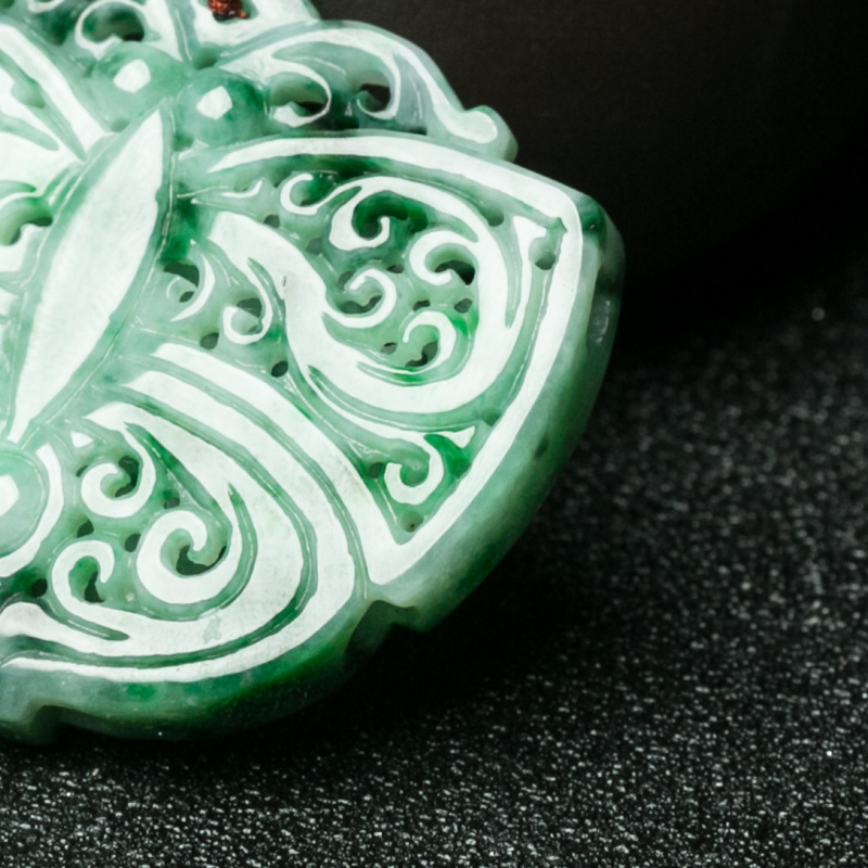 天然翡翠蝴蝶吊坠-红掌柜