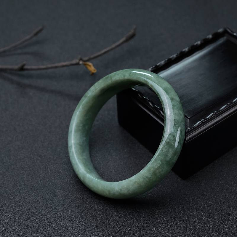 57mm豆种豆绿翡翠平安镯-红掌柜