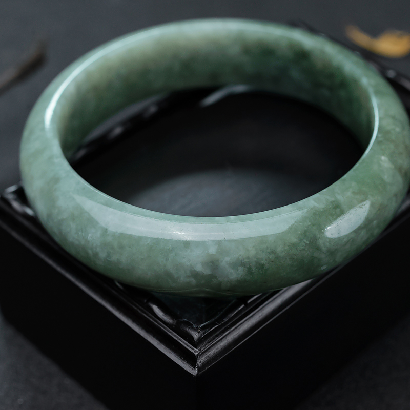 翡翠平安镯-红掌柜