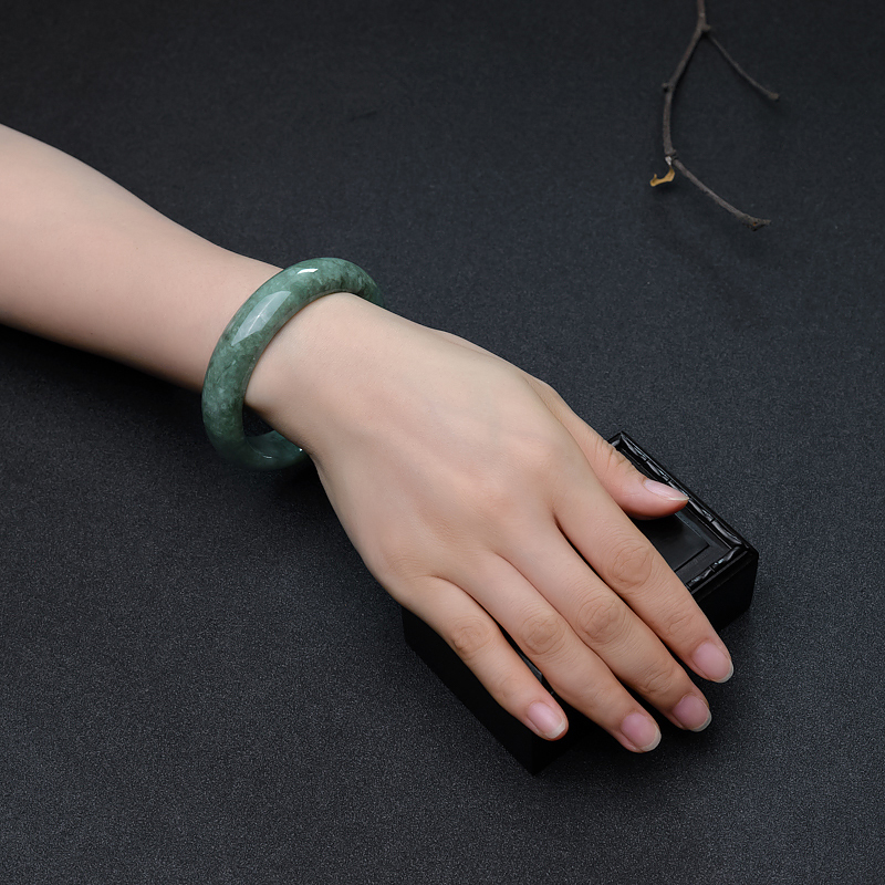 天然翡翠平安镯-红掌柜