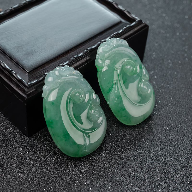 缅甸糯种飘翠翡翠如意吊坠-红掌柜