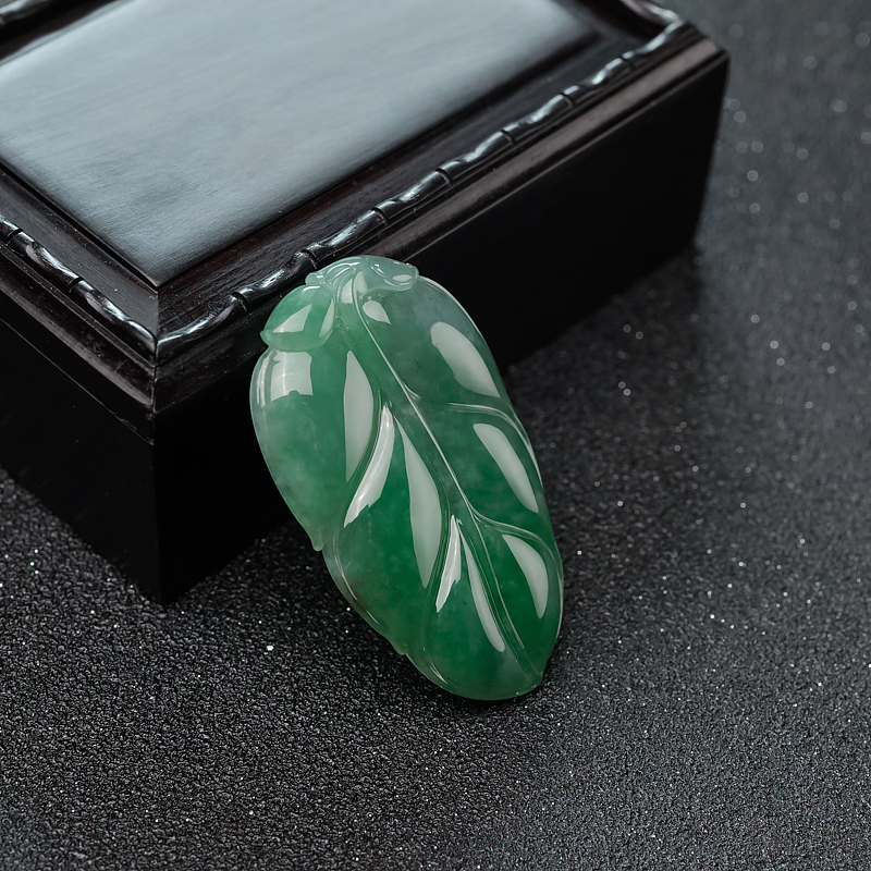 缅甸糯种灰绿翡翠叶子吊坠-红掌柜