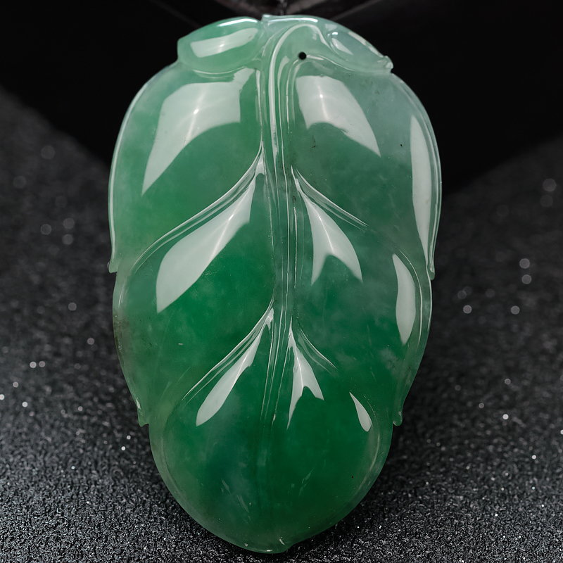 缅甸天然糯种翡翠叶子吊坠-红掌柜