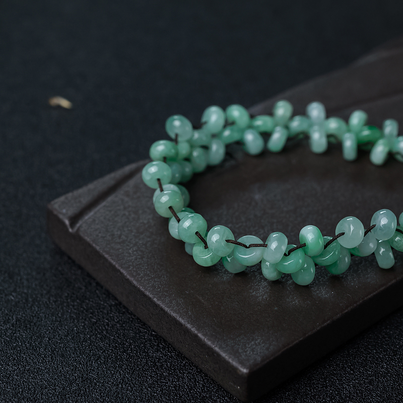 缅甸天然糯种浅绿翡翠手链-红掌柜