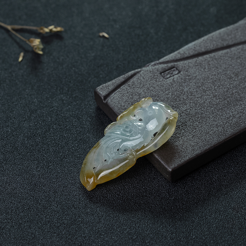 天然糯种俏色翡翠镂雕凤凰吊坠-红掌柜