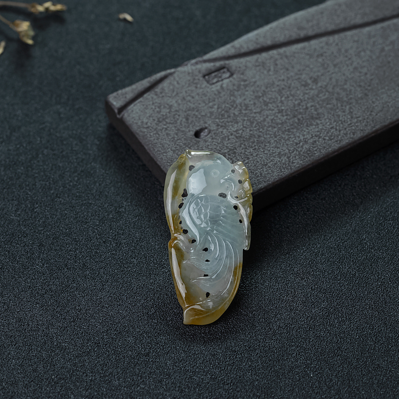 缅甸天然俏色翡翠镂雕凤凰吊坠-红掌柜