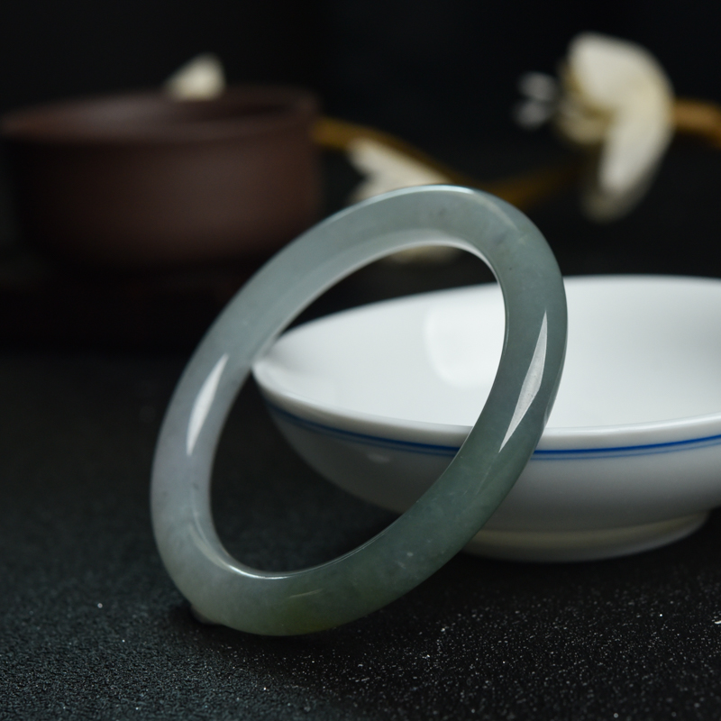 49.5mm缅甸糯冰种浅绿翡翠圆镯-红掌柜