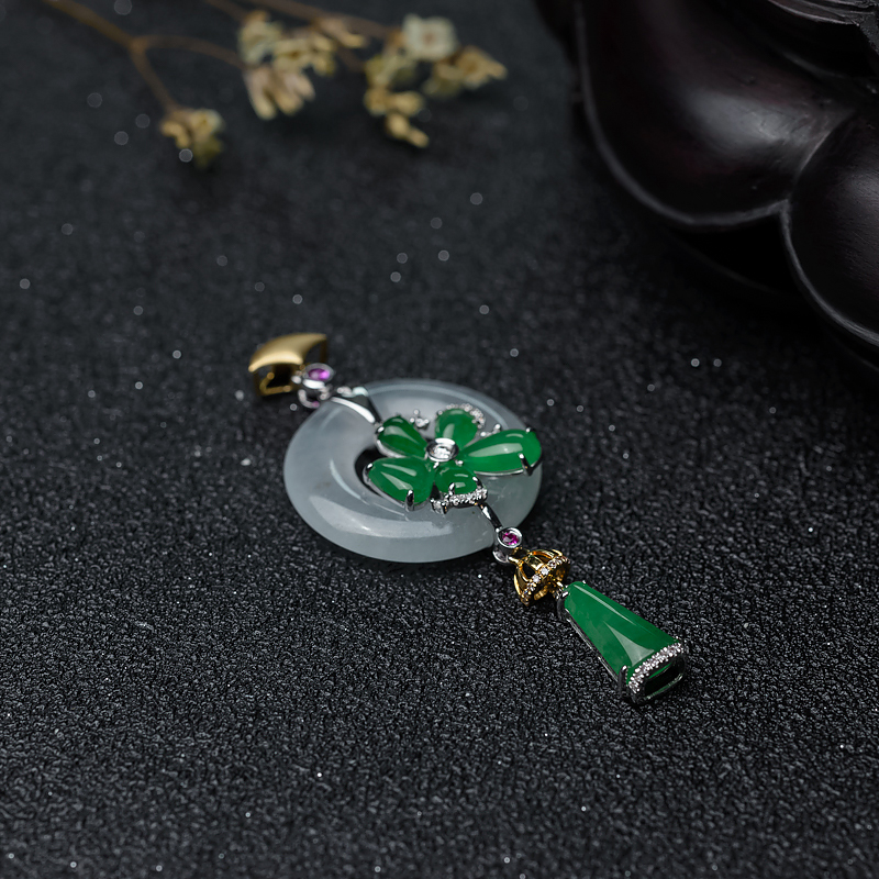 天然糯冰种翡翠吊坠-红掌柜