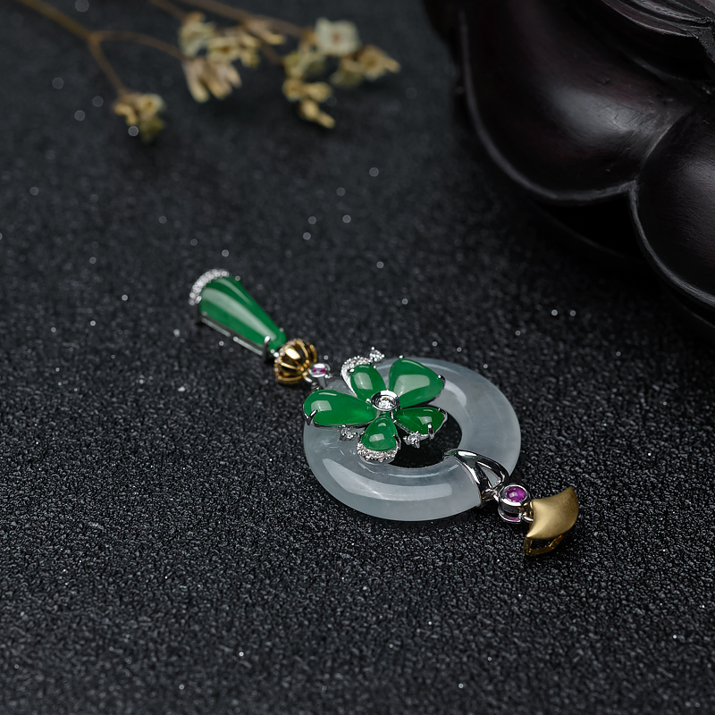 缅甸糯冰种翡翠吊坠-红掌柜