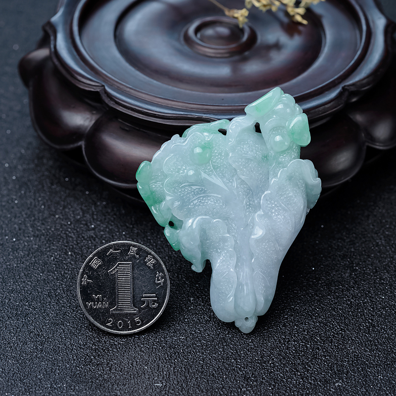 翡翠白菜吊坠-红掌柜