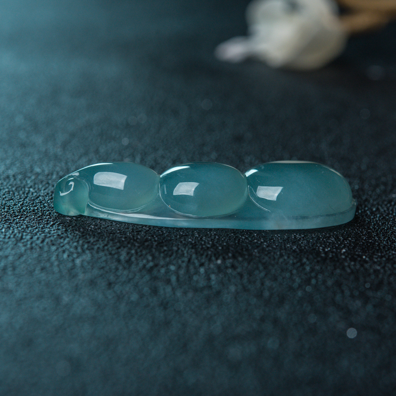 缅甸翡翠福豆吊坠-红掌柜