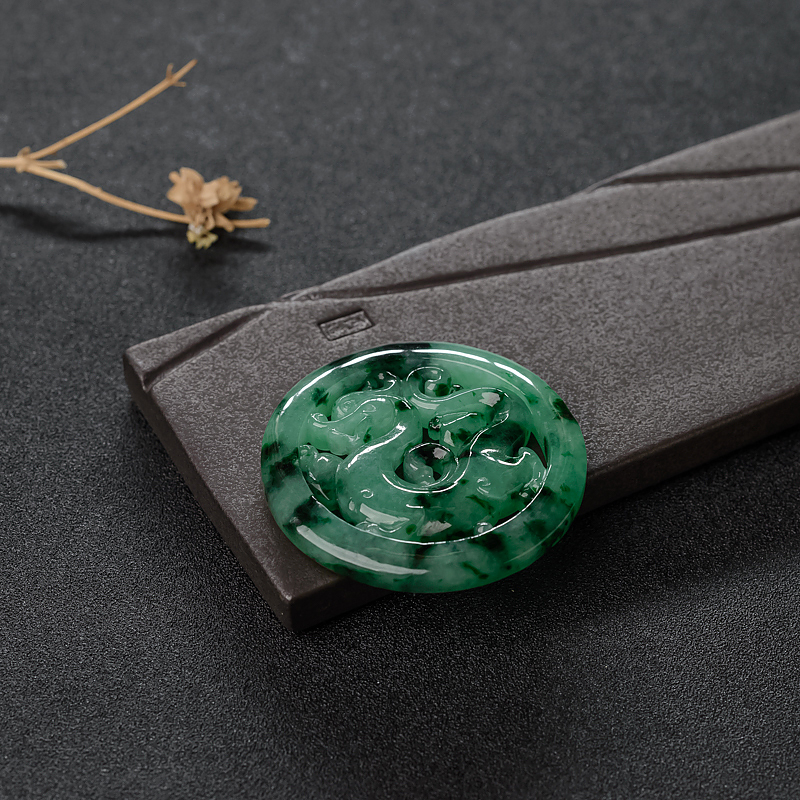 糯种飘花翡翠仿古龙吊坠-红掌柜