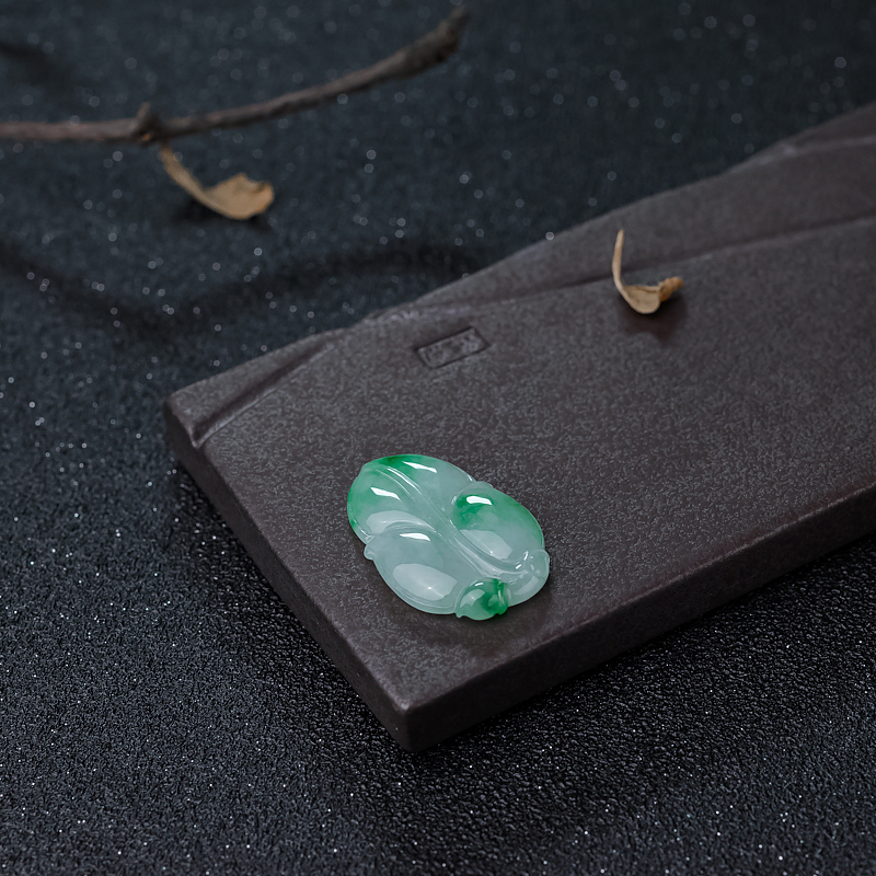 缅甸翡翠叶子吊坠-红掌柜