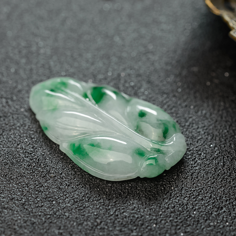 缅甸天然糯种飘翠翡翠吊坠-红掌柜