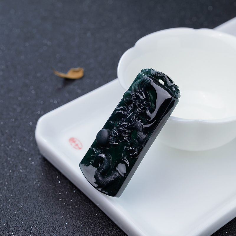 墨翠双龙戏珠吊坠-红掌柜