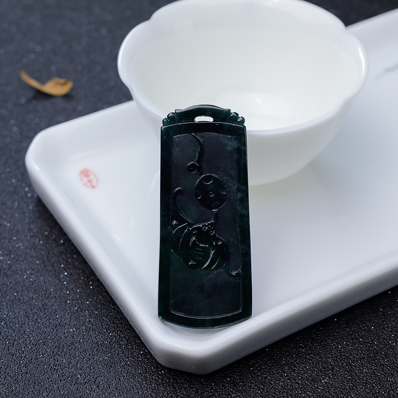 糯冰种墨翠双龙戏珠-红掌柜