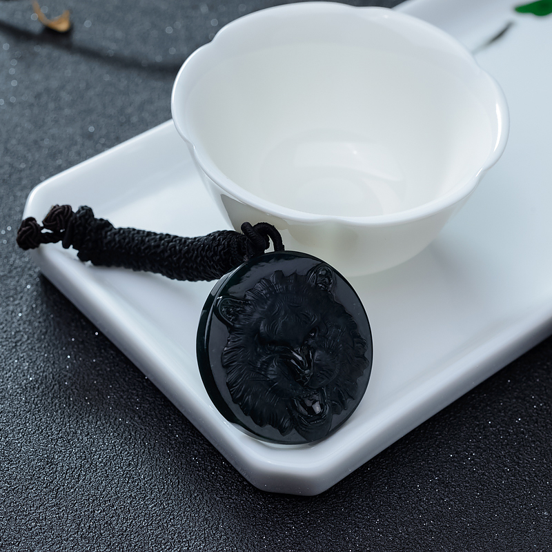 糯冰种墨翠吊坠-红掌柜