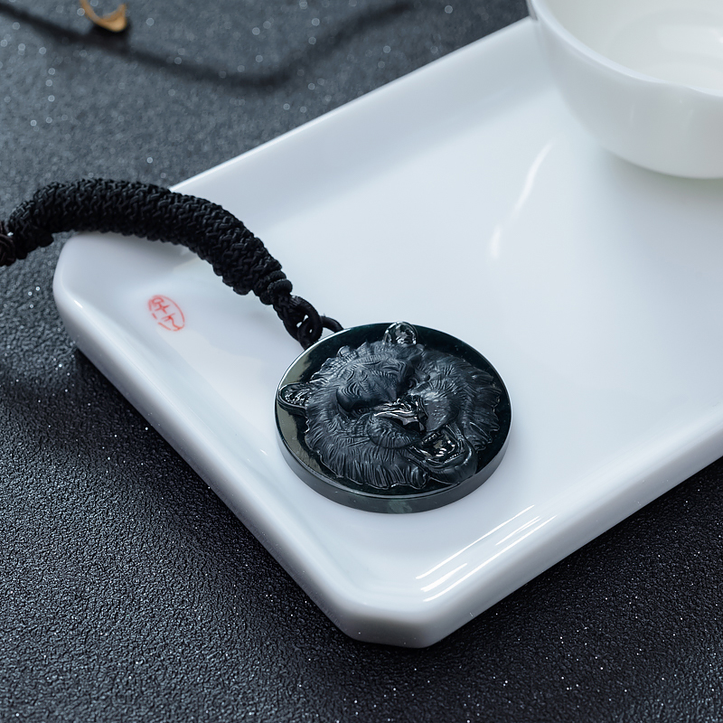 墨翠狮子-红掌柜