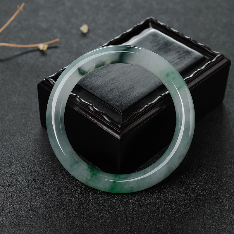 翡翠圆镯-红掌柜