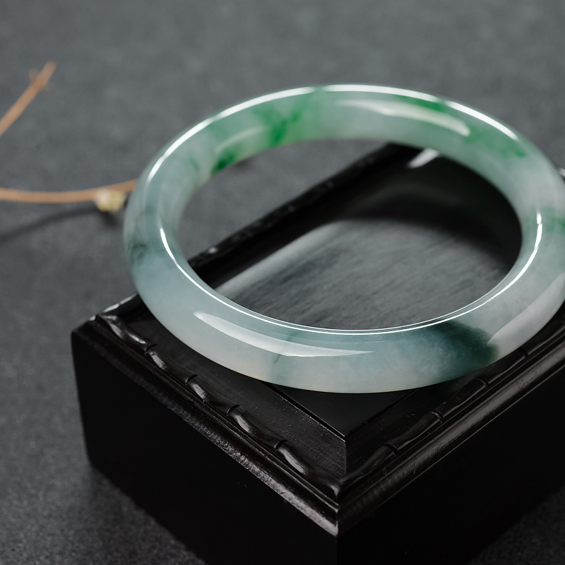 缅甸翡翠圆镯-红掌柜