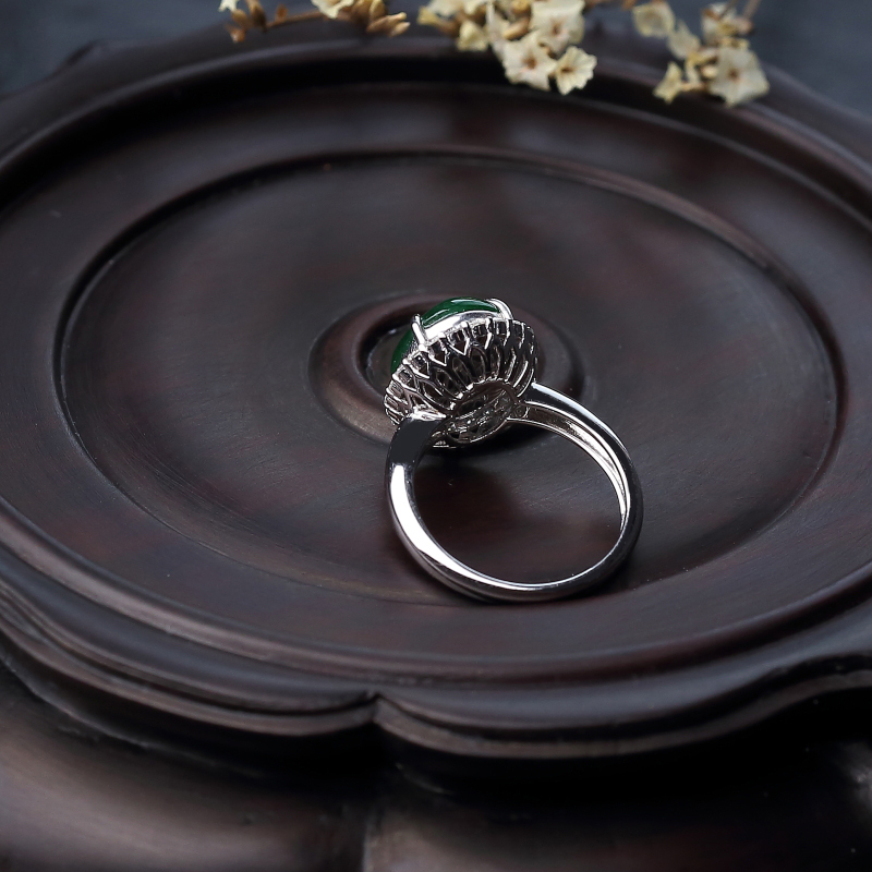 豆种翠色翡翠戒指-红掌柜