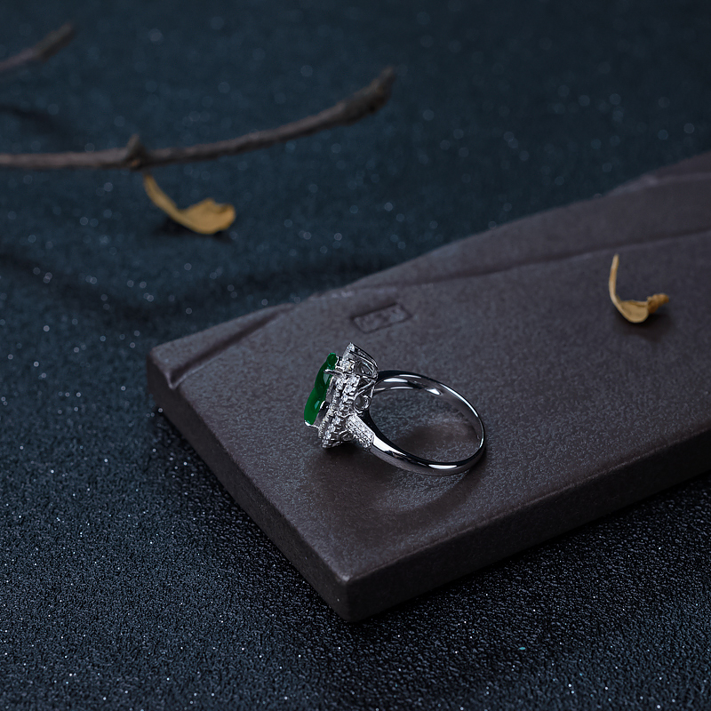 翡翠葫芦戒指-红掌柜