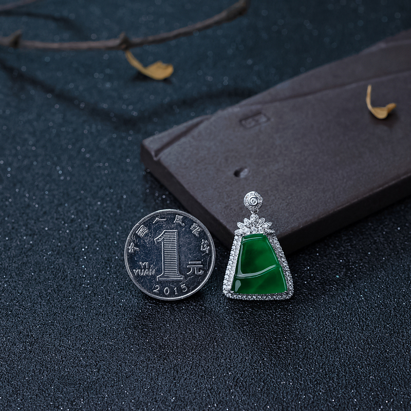 缅甸翡翠竹节吊坠-红掌柜