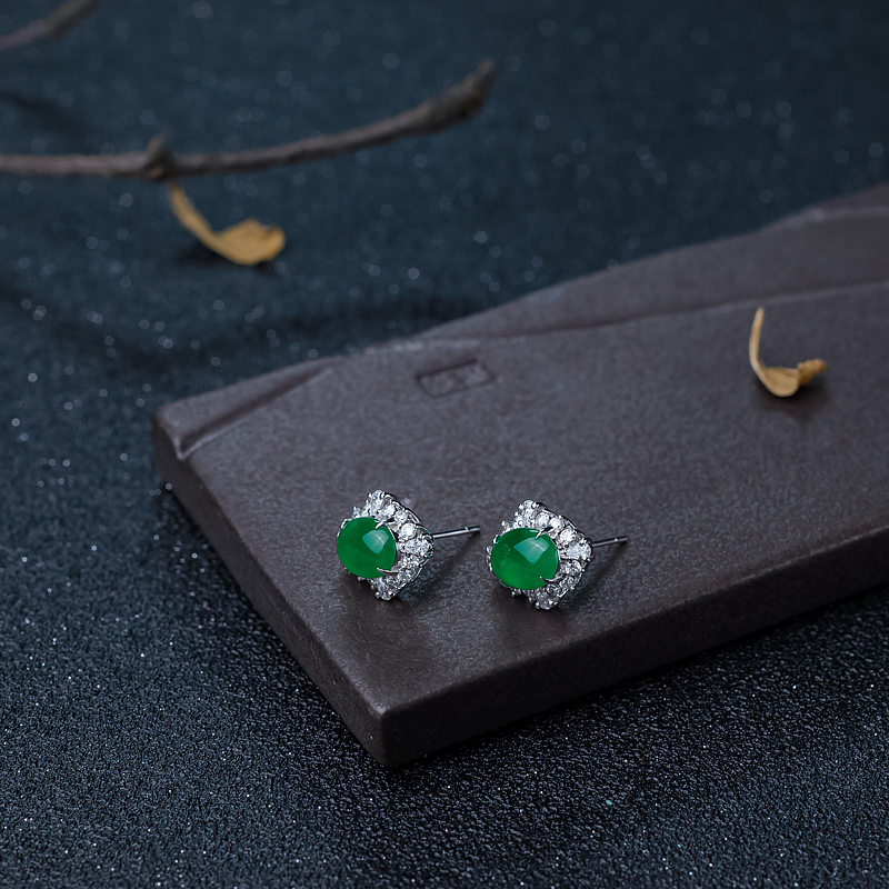 糯冰种翠绿翡翠耳钉-红掌柜