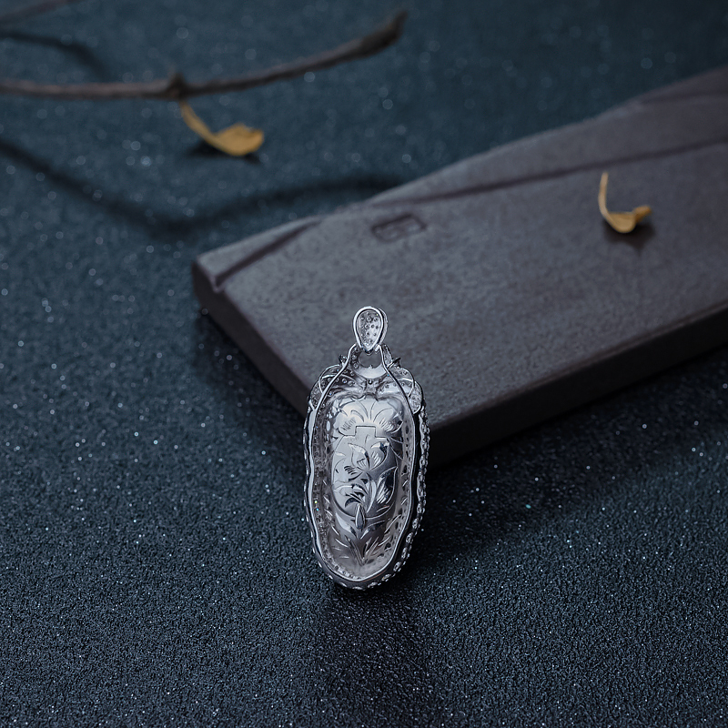 糯种翡翠叶子吊坠-红掌柜