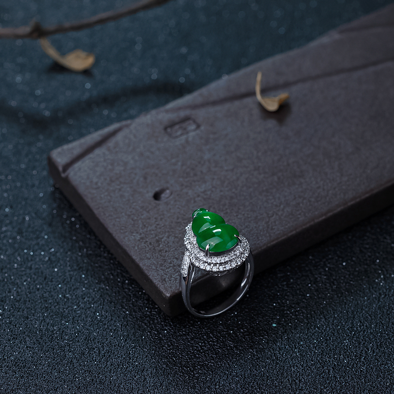 天然翡翠葫芦戒指-红掌柜