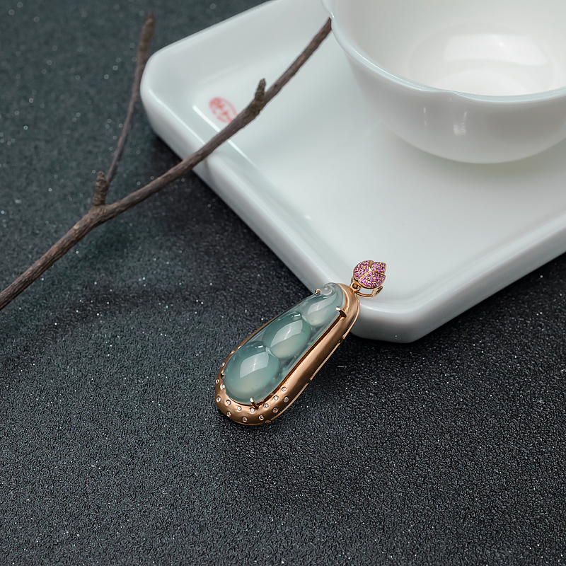 金镶钻冰种浅绿翡翠福豆吊坠-红掌柜