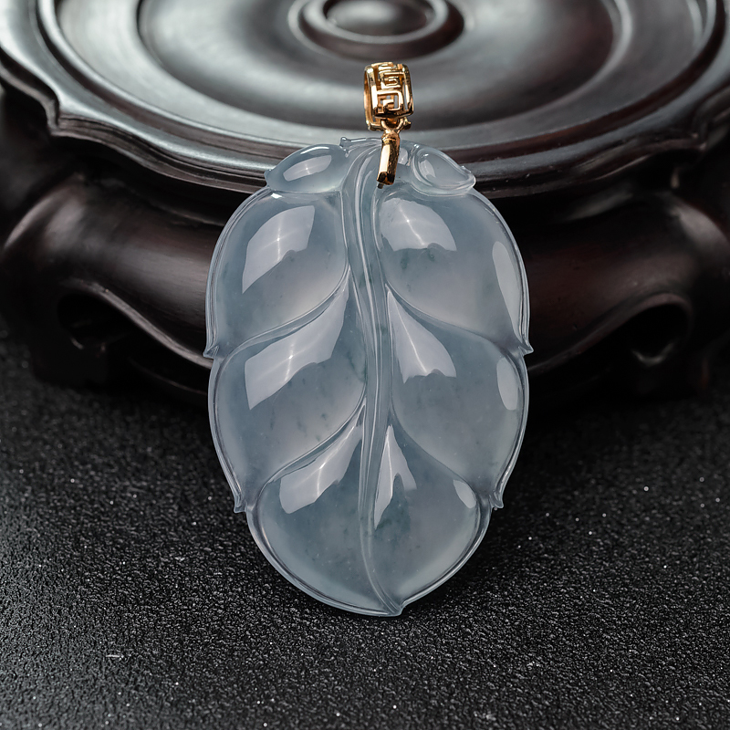 冰种飘花翡翠叶子吊坠-红掌柜