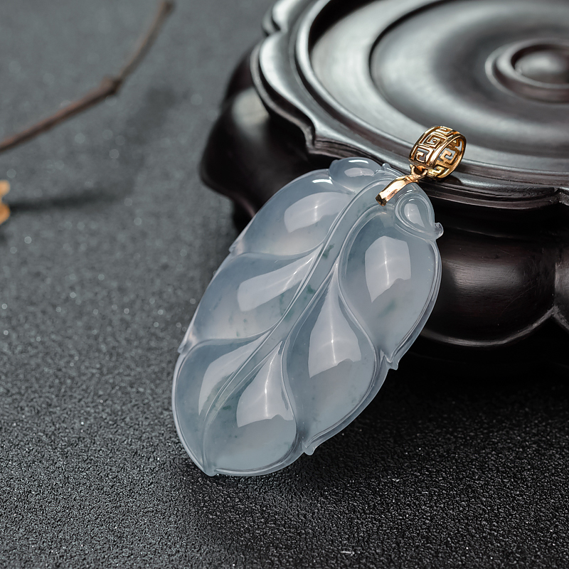 飘花翡翠叶子吊坠-红掌柜