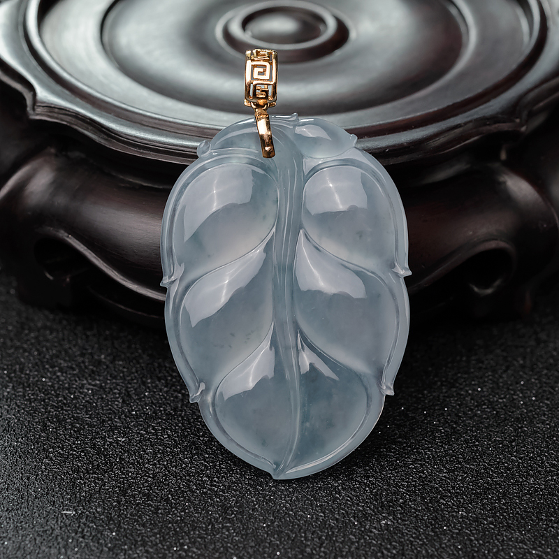 翡翠叶子吊坠-红掌柜