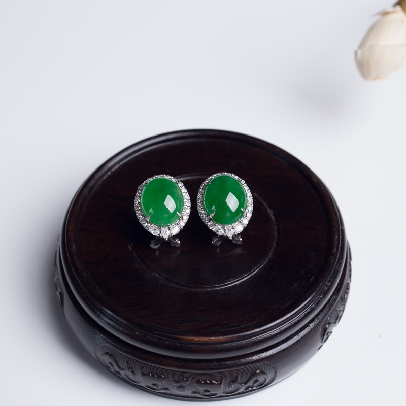 18K金镶钻糯冰种翠色翡翠耳钉-红掌柜