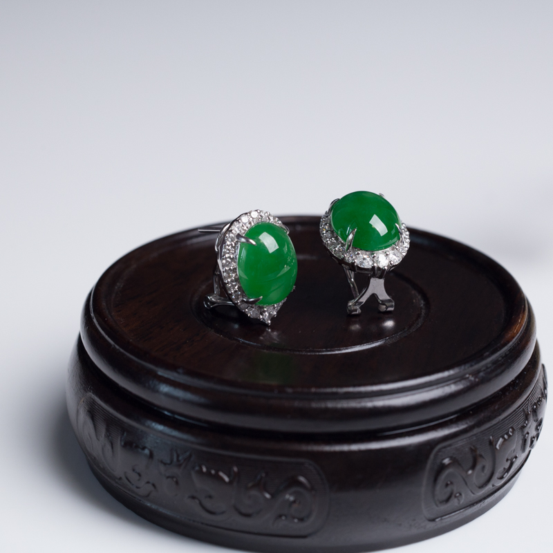 翠色翡翠耳钉-红掌柜