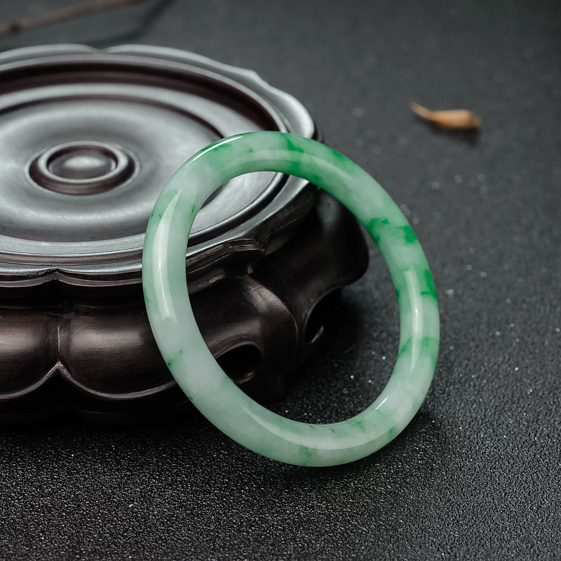 糯种飘翠翡翠圆镯-红掌柜