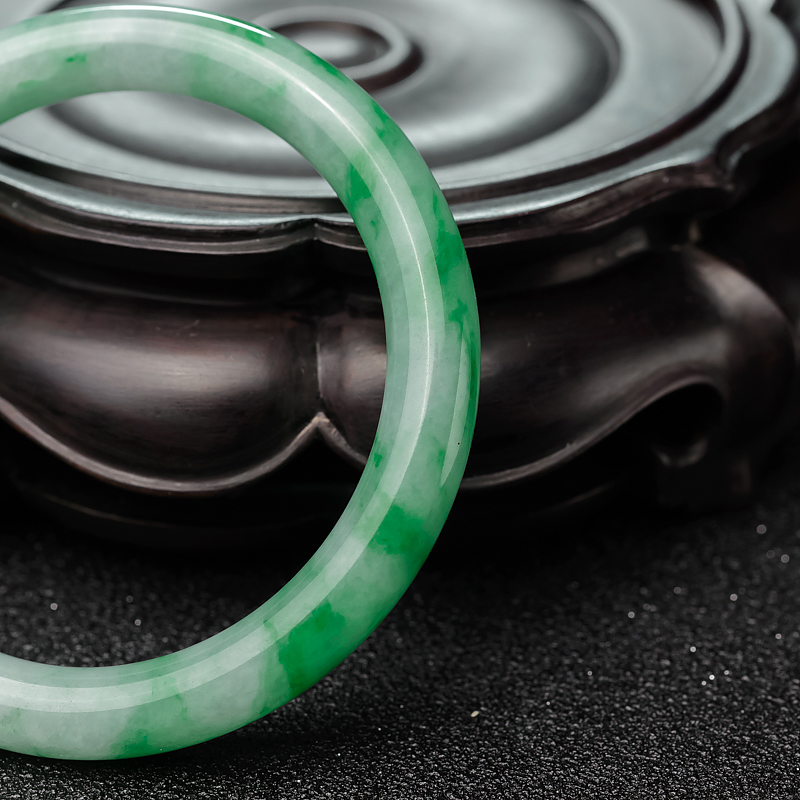 52mm翡翠圆镯-红掌柜