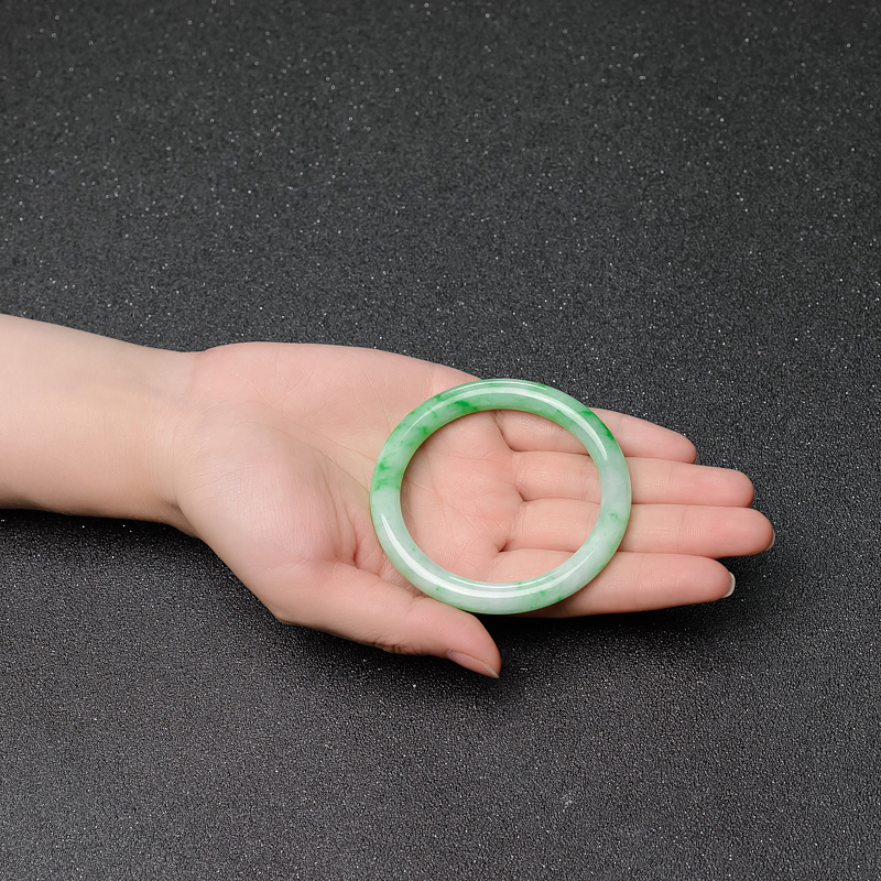 糯种翡翠圆镯-红掌柜