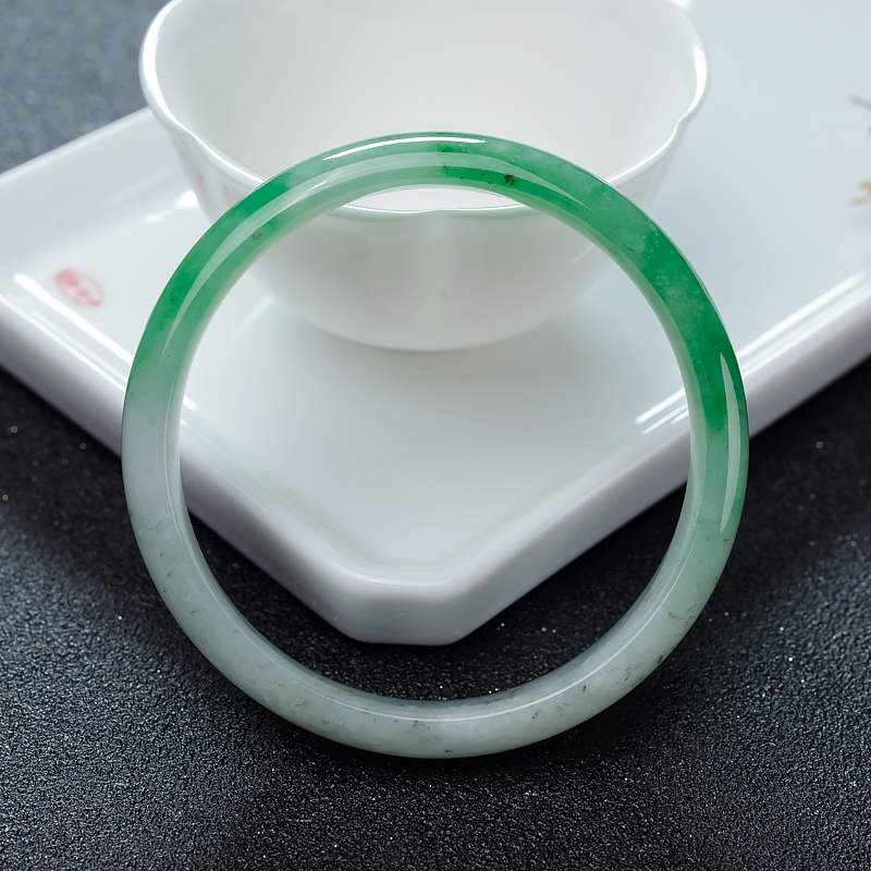 58mm飘翠翡翠平安镯-红掌柜