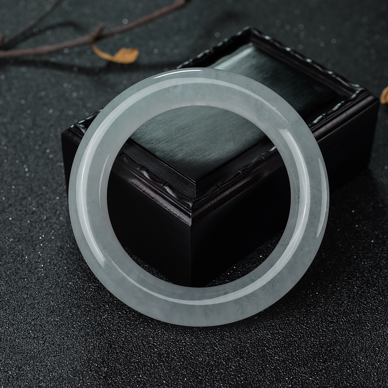 翡翠圆镯-红掌柜