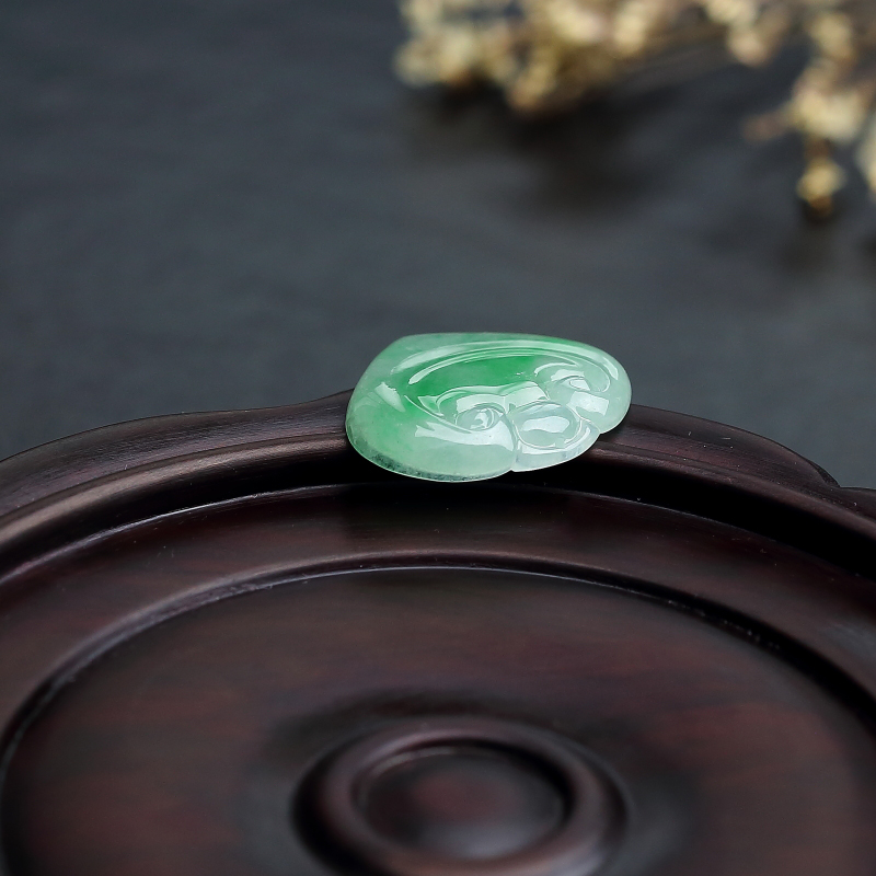 糯种飘翠翡翠吊坠-红掌柜