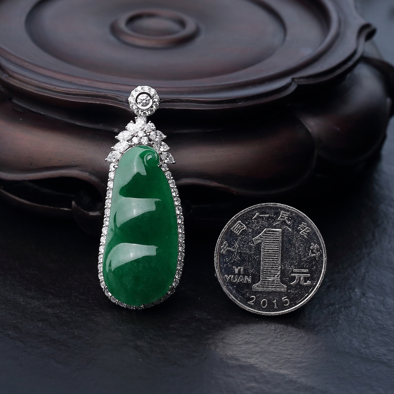 翡翠福豆吊坠-红掌柜