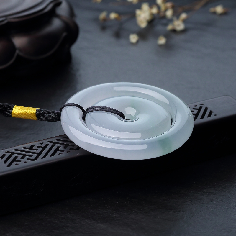 天然糯冰种飘翠翡翠吊坠-红掌柜