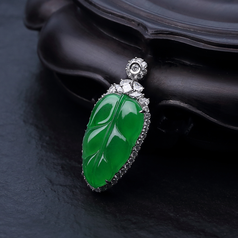 天然冰种阳绿翡翠叶子吊坠-红掌柜