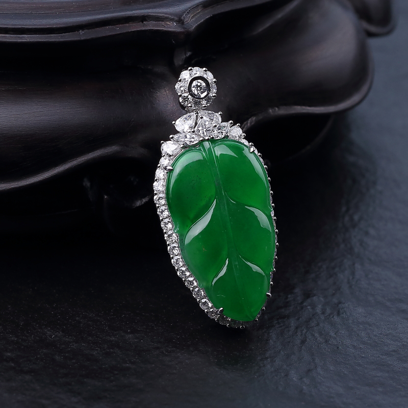 18K金镶钻冰种阳绿翡翠叶子吊坠-红掌柜