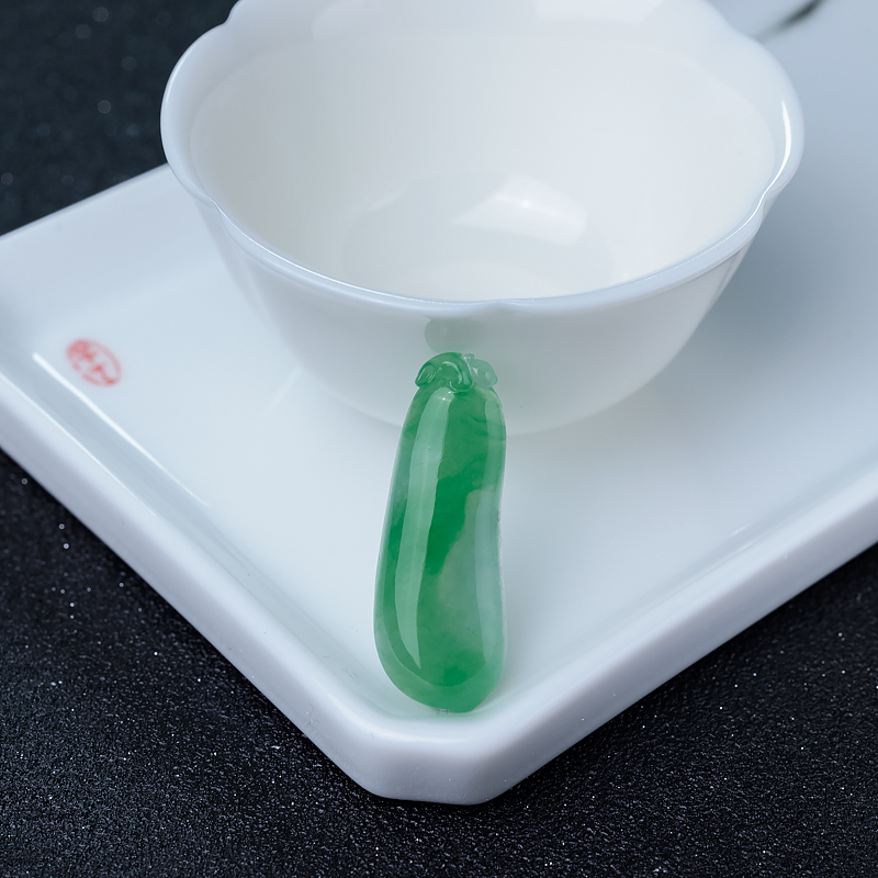 糯冰种飘翠翡翠福瓜吊坠-红掌柜