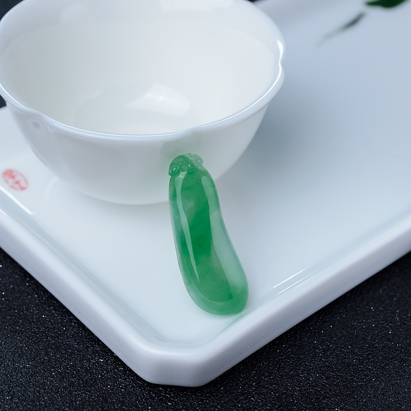 糯冰种翡翠福瓜吊坠-红掌柜