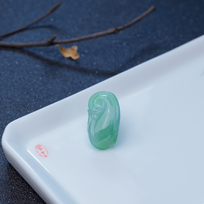 翡翠古凤吊坠-红掌柜